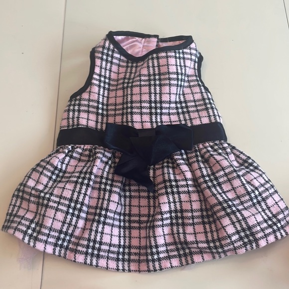 Tiny Dog Clothes and Harness - total of 4 pieces - Picture 2 of 12